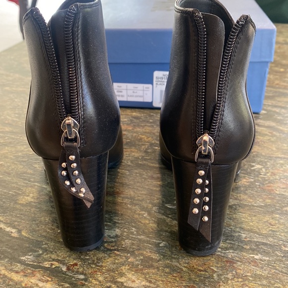 Paige Kenna Black Leather Ankle Boot Size 7 EUC - Picture 3 of 14